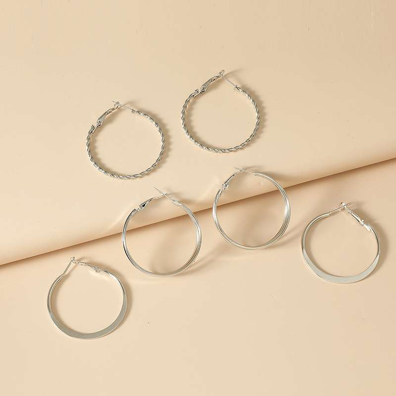 Exaggerated Round Metal Plating No Inlaid Hoop Earrings display picture 7