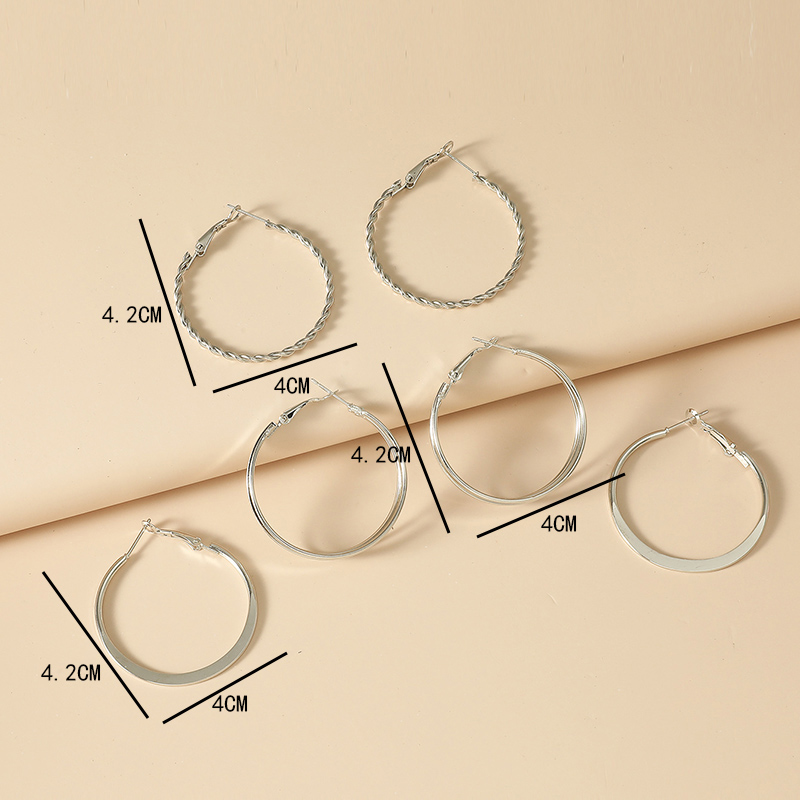 Exaggerated Round Metal Plating No Inlaid Hoop Earrings display picture 4