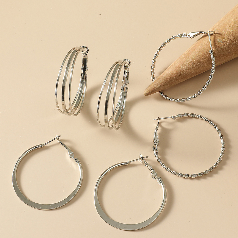 Exaggerated Round Metal Plating No Inlaid Hoop Earrings display picture 6