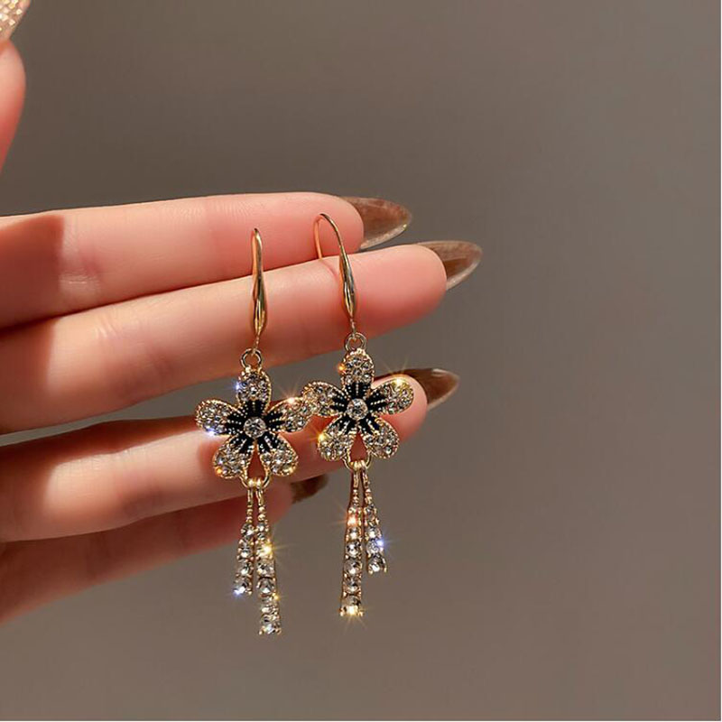 Women's Fashion Flower Alloy Earrings Plating Rhinestone Zircon Earrings display picture 3