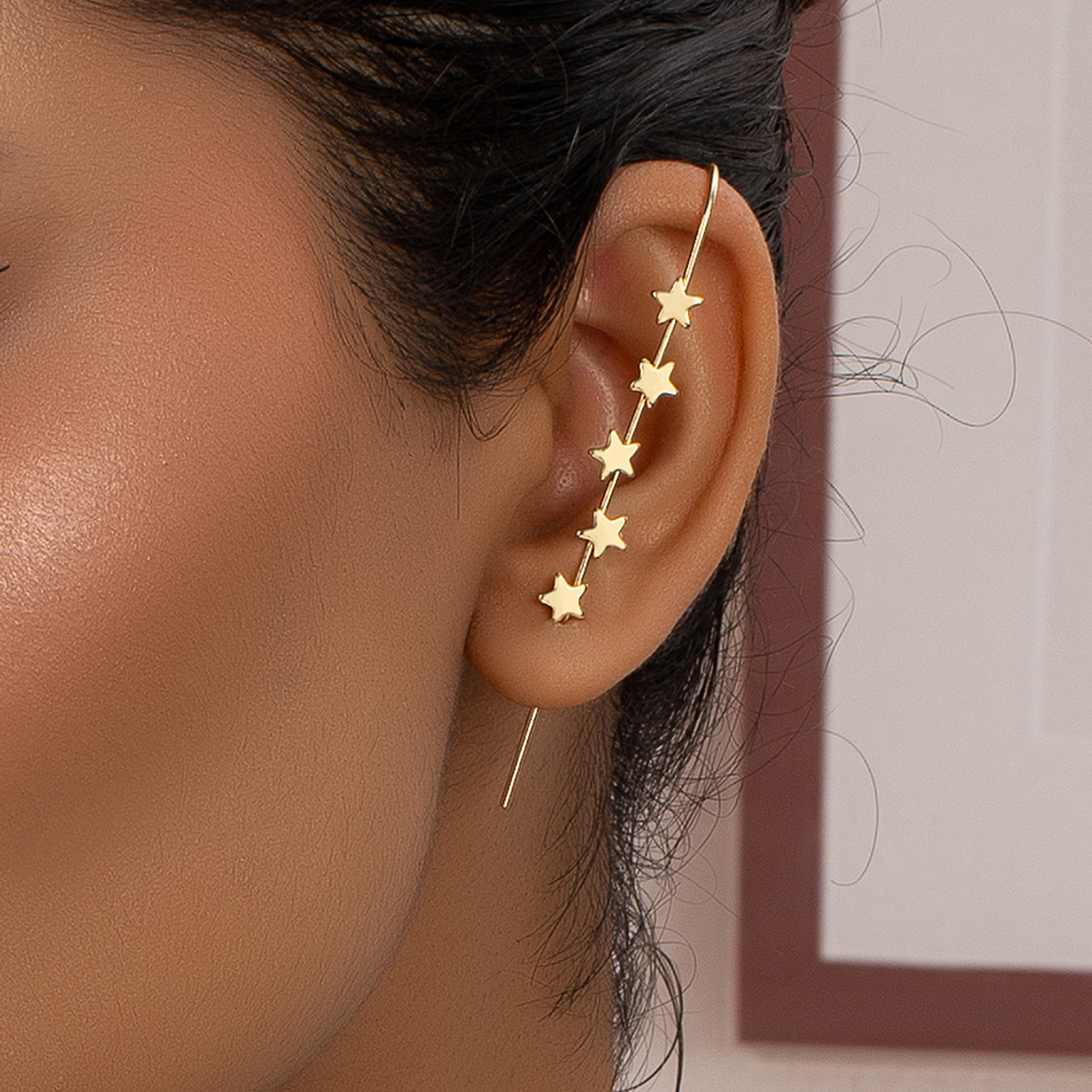 New Fashion Simple Star Geometric Ear Clip One-piece Alloy Earrings display picture 1