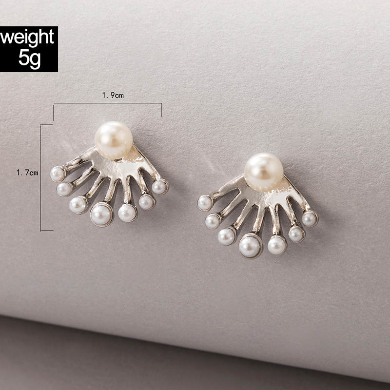 Modern Style Alloy Geometric Pattern Ear Studs Daily Artificial Pearl Stud Earrings display picture 1