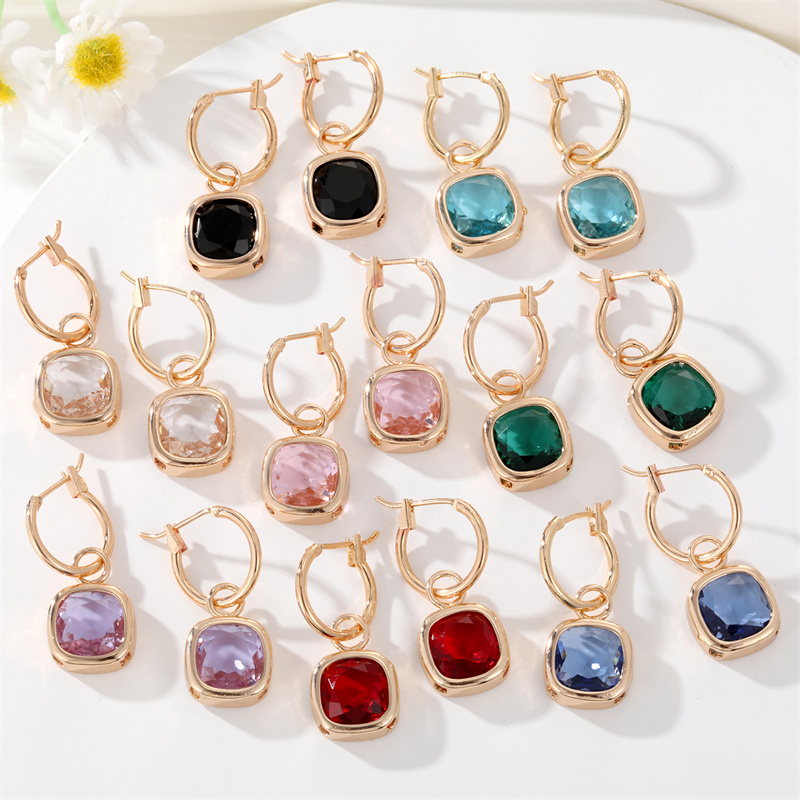 Fashion New Square Gem Retro Golden Inlay Crystal Alloy Earrings display picture 1
