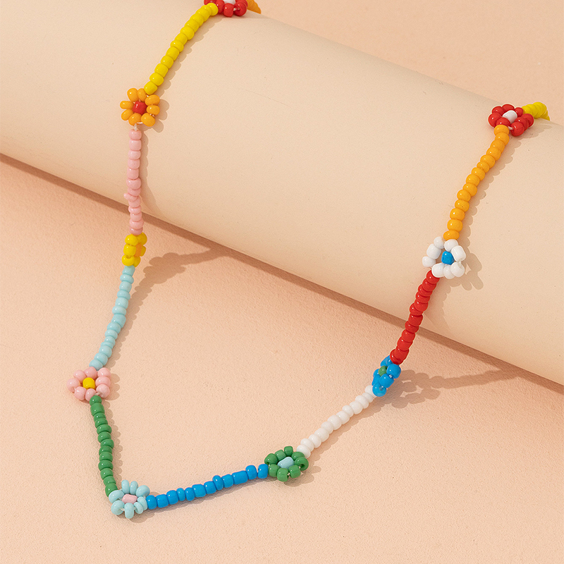 Fresh Pastoral Style Color Contrast Patchwork Bead Little Daisy Clavicle Necklace display picture 4