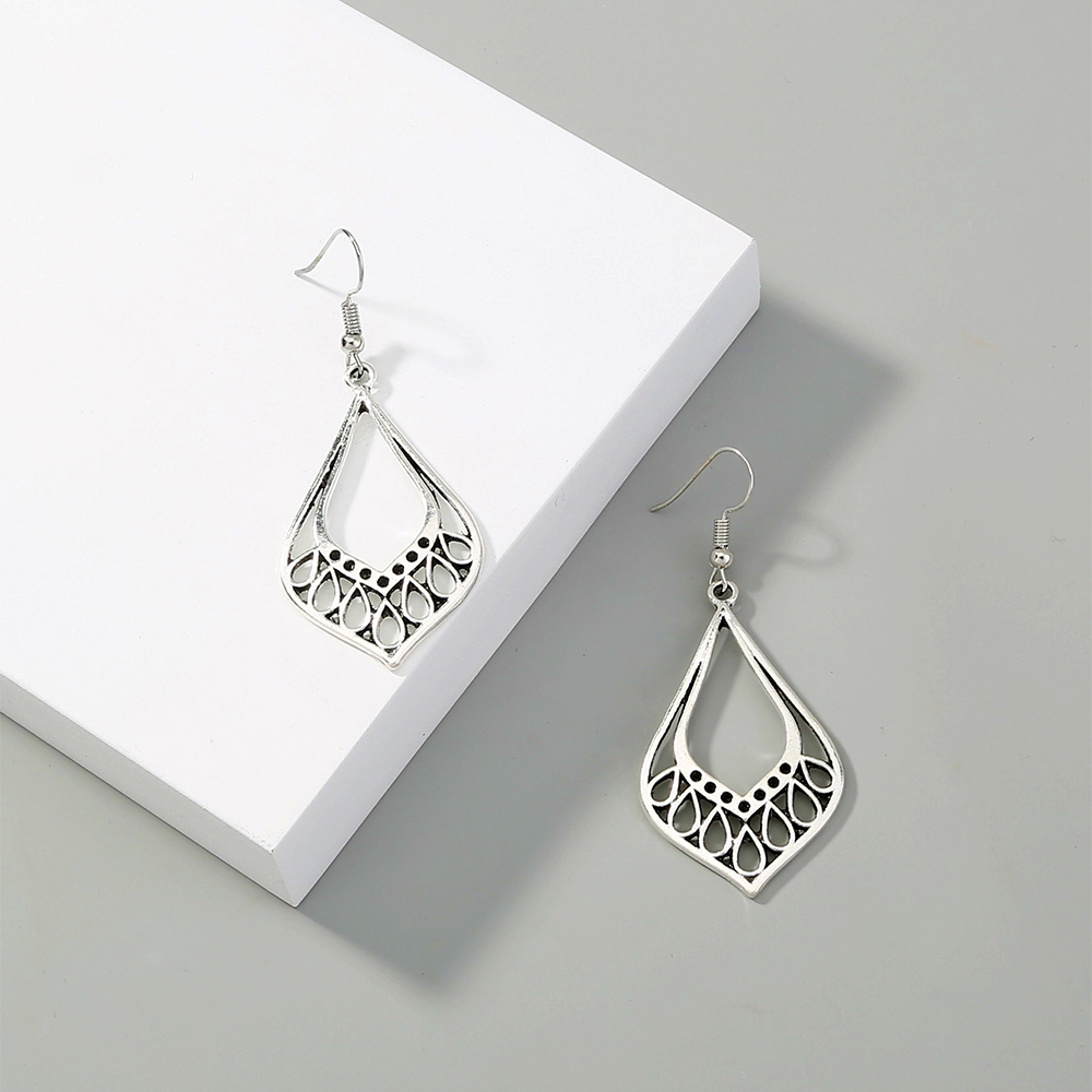 Mode Rétro Simple Creux Gouttes D'eau Forme Alliage Boucles D'oreilles display picture 1