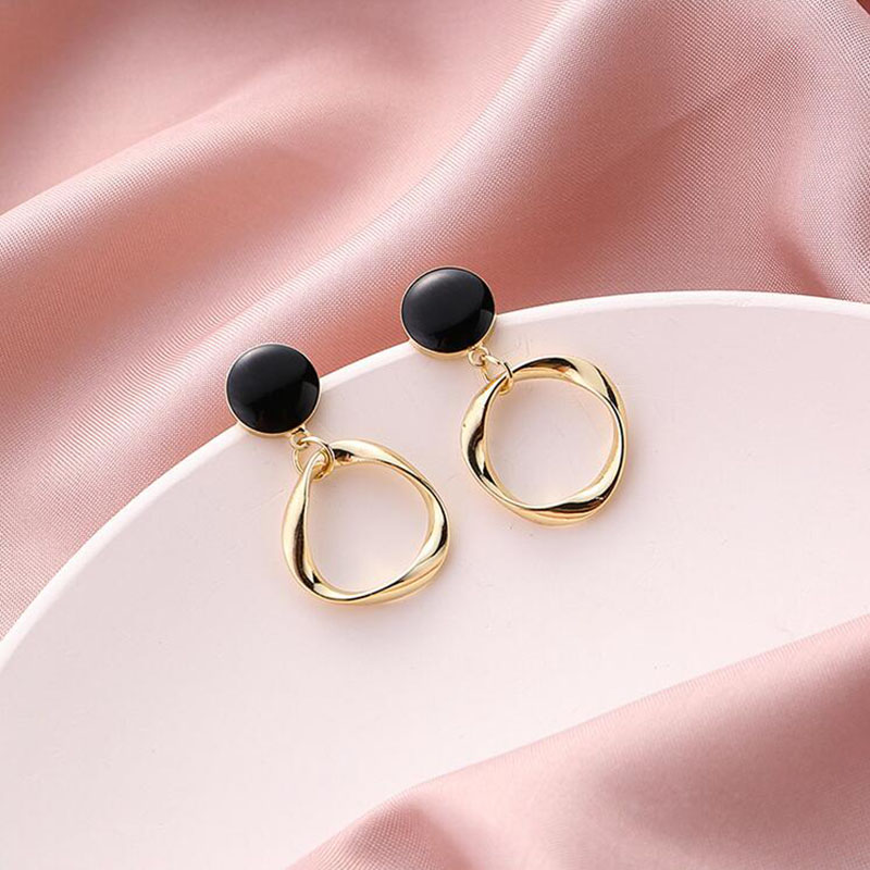 Fashion Round Alloy Plating Arylic Ear Studs display picture 2