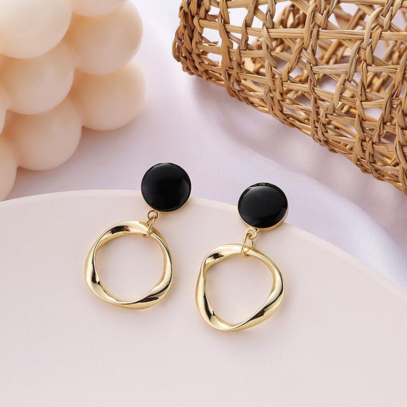 Fashion Round Alloy Plating Arylic Ear Studs display picture 1
