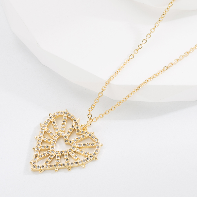 Fashion Sweet Heart Shape Alloy Rhinestone Inlaid Zircon Zircon Necklace display picture 4