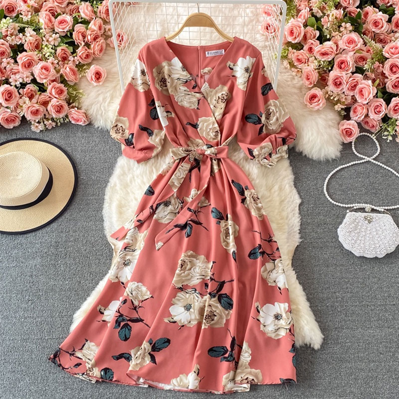 Vacation Ditsy Floral V Neck Short Sleeve Flower Chiffon Dresses Midi Dress Floral Dress display picture 4