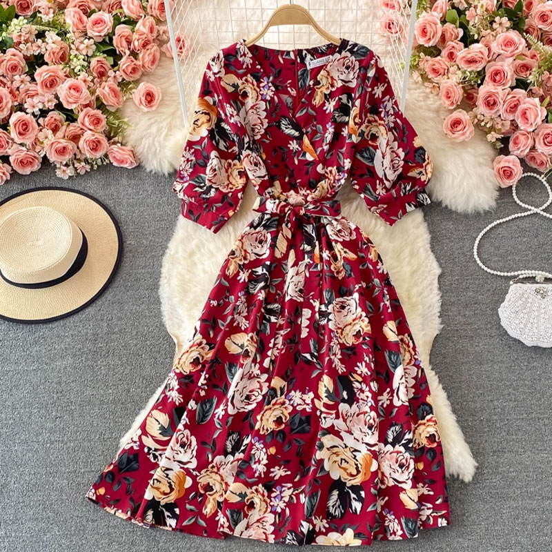 Vacation Ditsy Floral V Neck Short Sleeve Flower Chiffon Dresses Midi Dress Floral Dress display picture 5