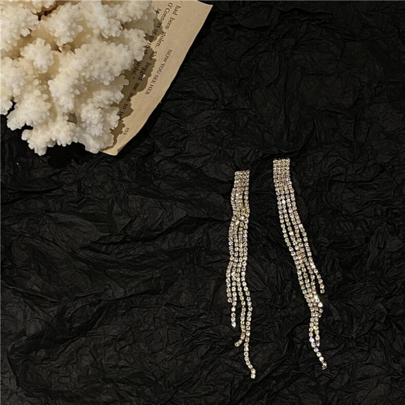 Fashion Solid Color Brass Tassel Rhinestone Ear Studs display picture 3