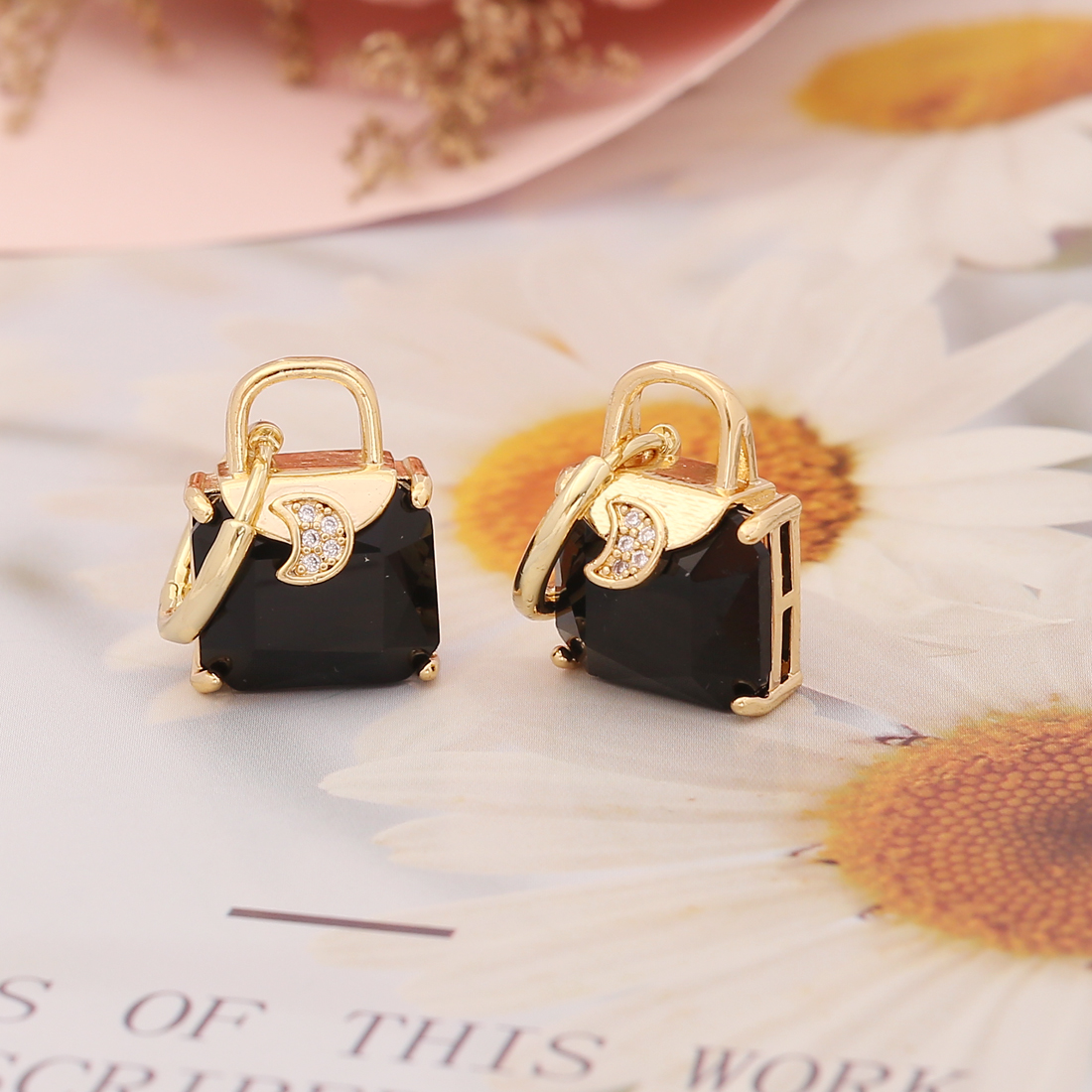 Cute Square Copper Inlay Zircon Ear Studs display picture 4