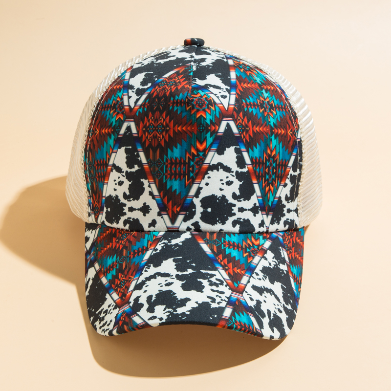 Women's Fashion Colorful Painted Curved Eaves Baseball Cap display picture 5