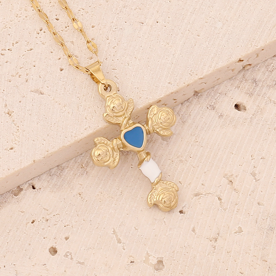 Fashion Cross Heart Shape Flower Stainless Steel Pendant Necklace Dripping Oil No Inlaid Stainless Steel Necklaces display picture 3