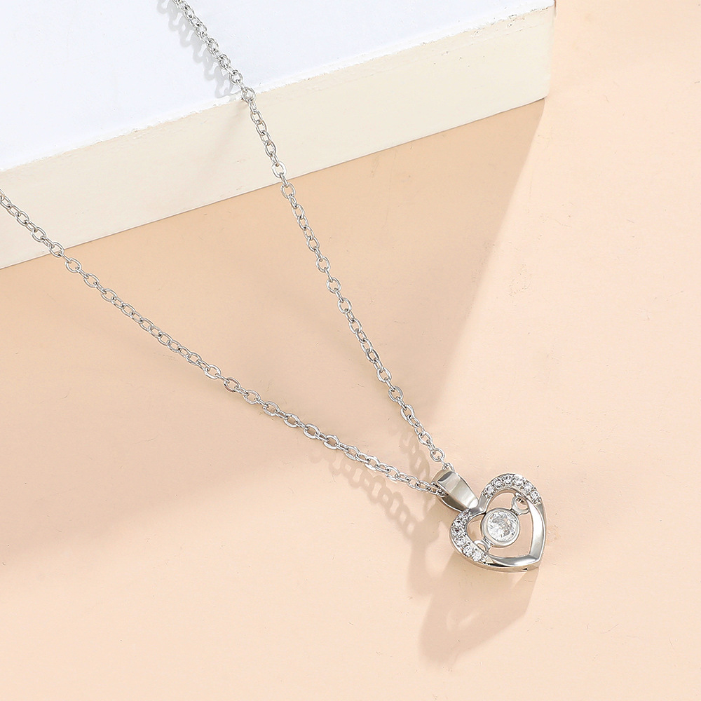 Fashion Heart Shape Copper Rhinestone Pendant Necklace display picture 7