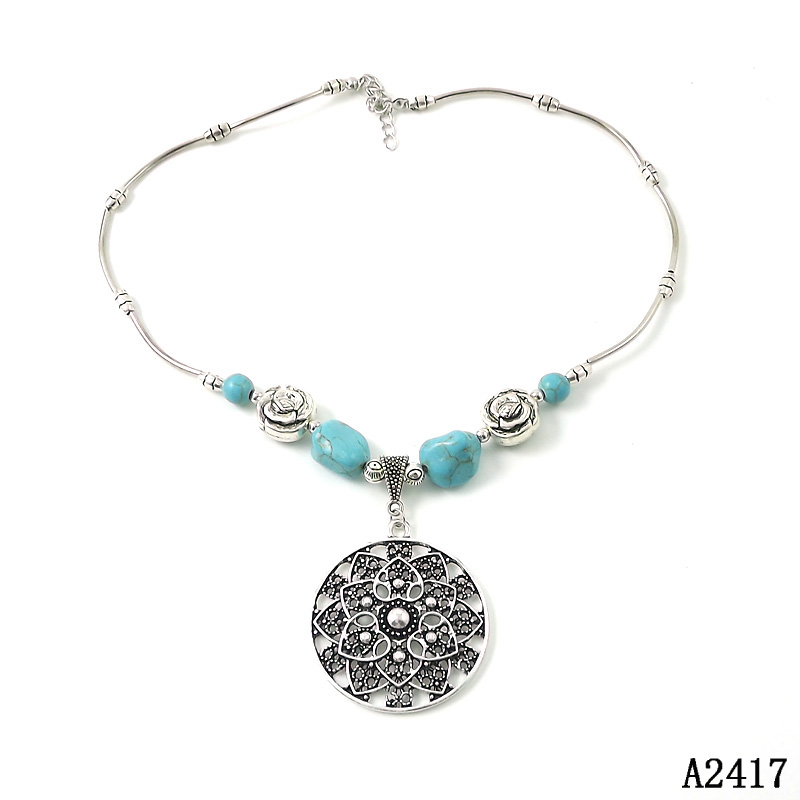 Vintage Style Flower Alloy Plating Turquoise Necklace display picture 1