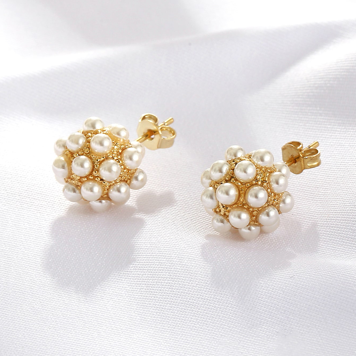 Fashion Round Alloy Plating Artificial Pearl Ear Studs display picture 3