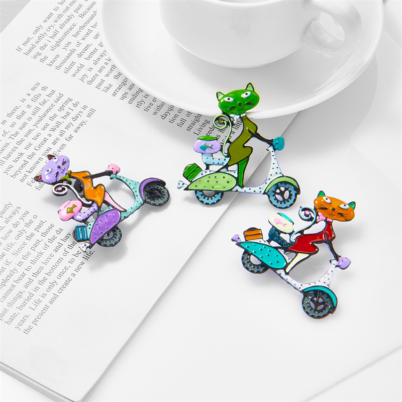 Cute Cartoon Cat Alloy Brooches display picture 8
