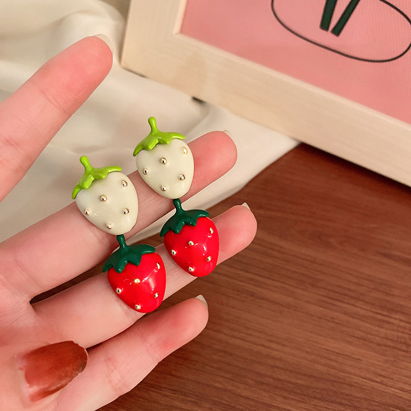 Sweet Strawberry Alloy Plating Ear Studs display picture 2