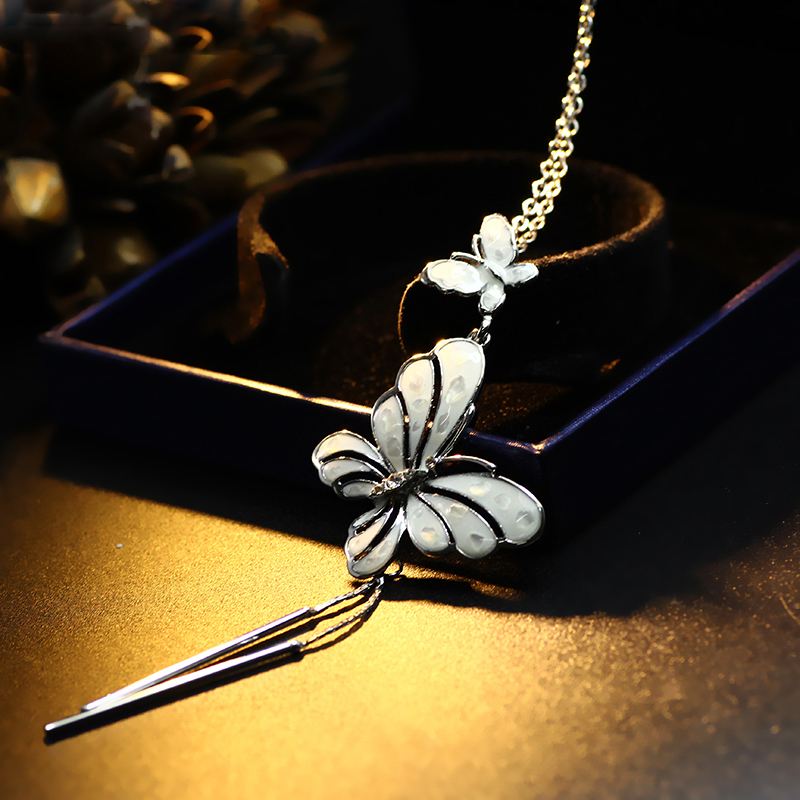 Moda Mariposa Metal Diamantes De Imitación Artificiales Pendientes 1 Par display picture 4