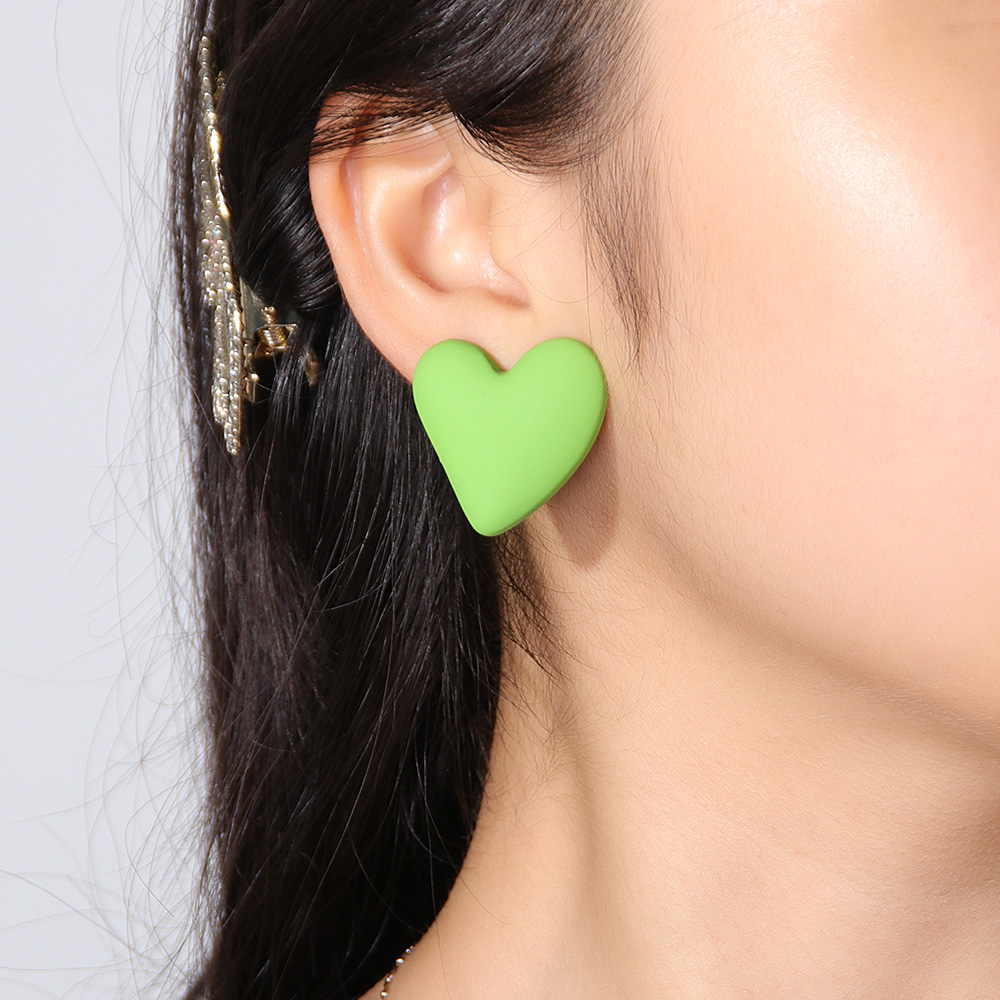 Sweet Heart Shape Arylic Ear Studs display picture 2