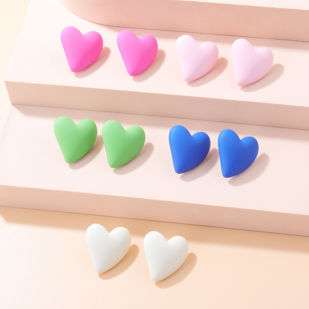 Sweet Heart Shape Arylic Ear Studs display picture 3