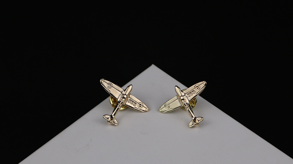 Novelty Fashion British Style Airplane Zinc Plating Unisex Brooches Collar Pin display picture 2