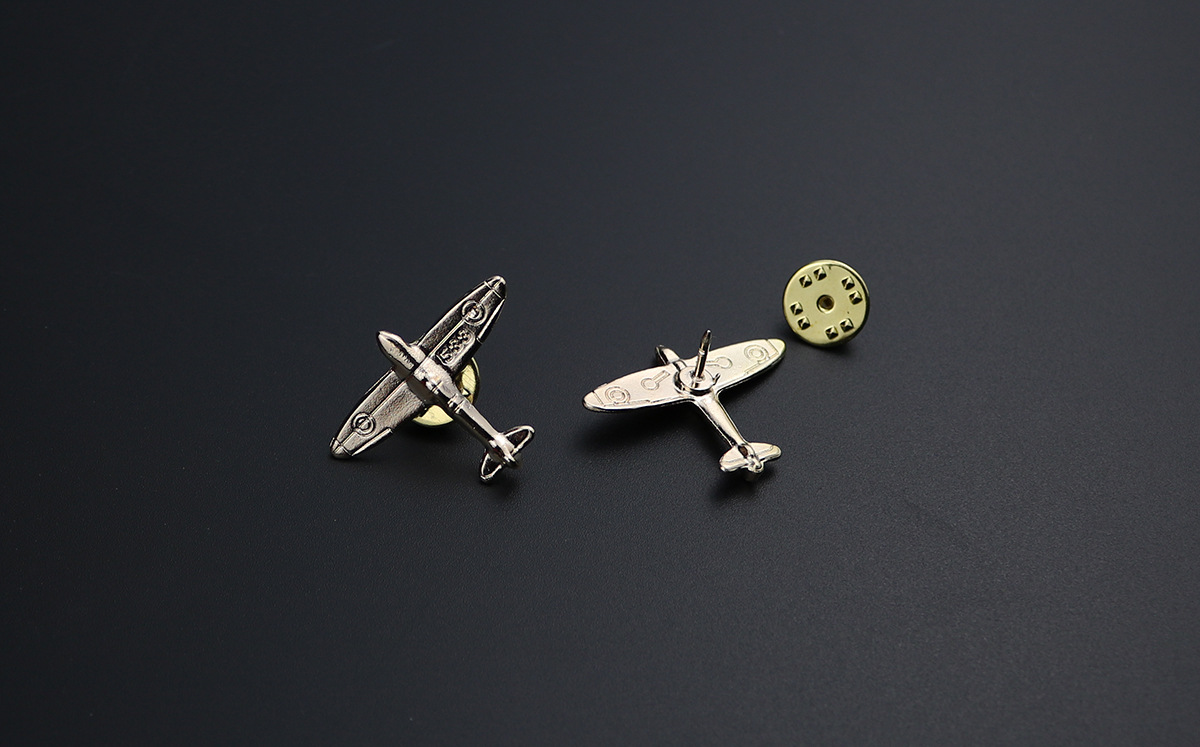Novelty Fashion British Style Airplane Zinc Plating Unisex Brooches Collar Pin display picture 3