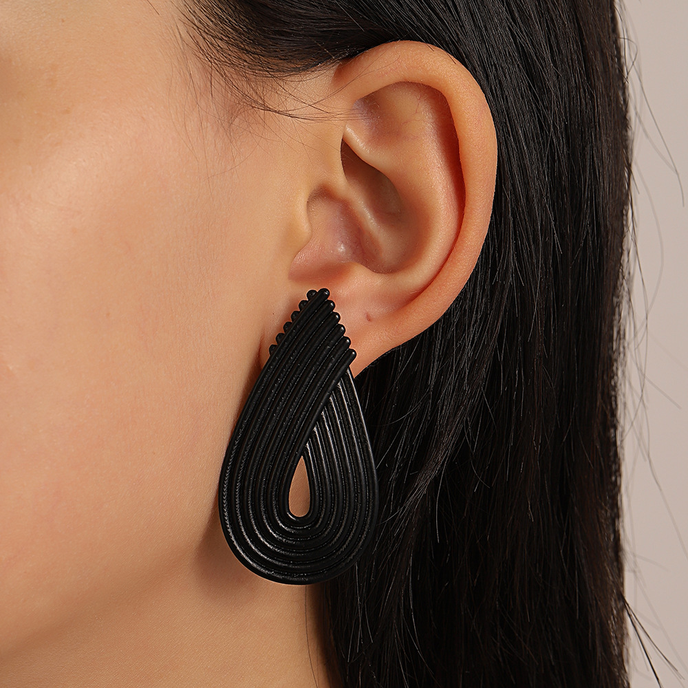 Simple Style Water Droplets Alloy Plating Ear Studs display picture 3