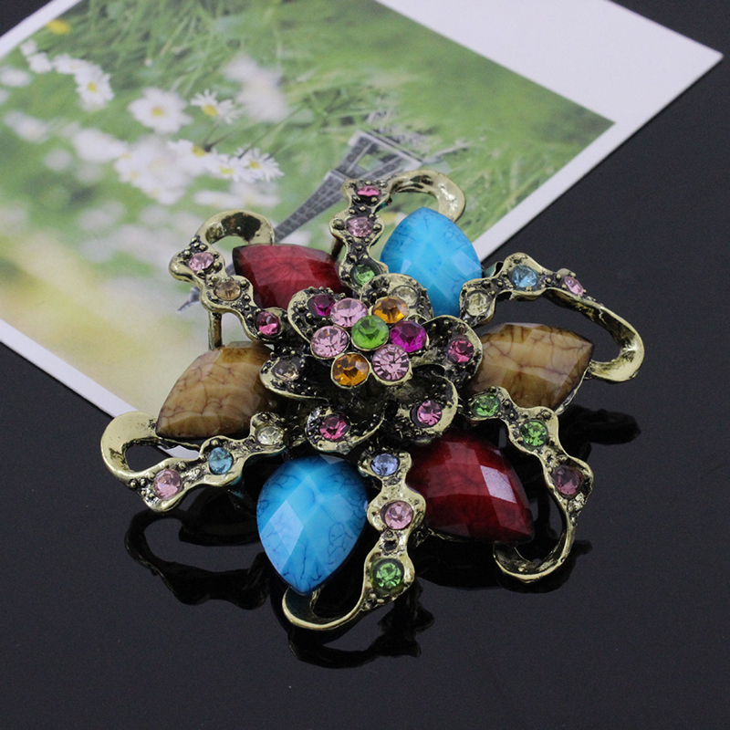 Elegant Flower Alloy Plating Artificial Rhinestones Women's Brooches display picture 7