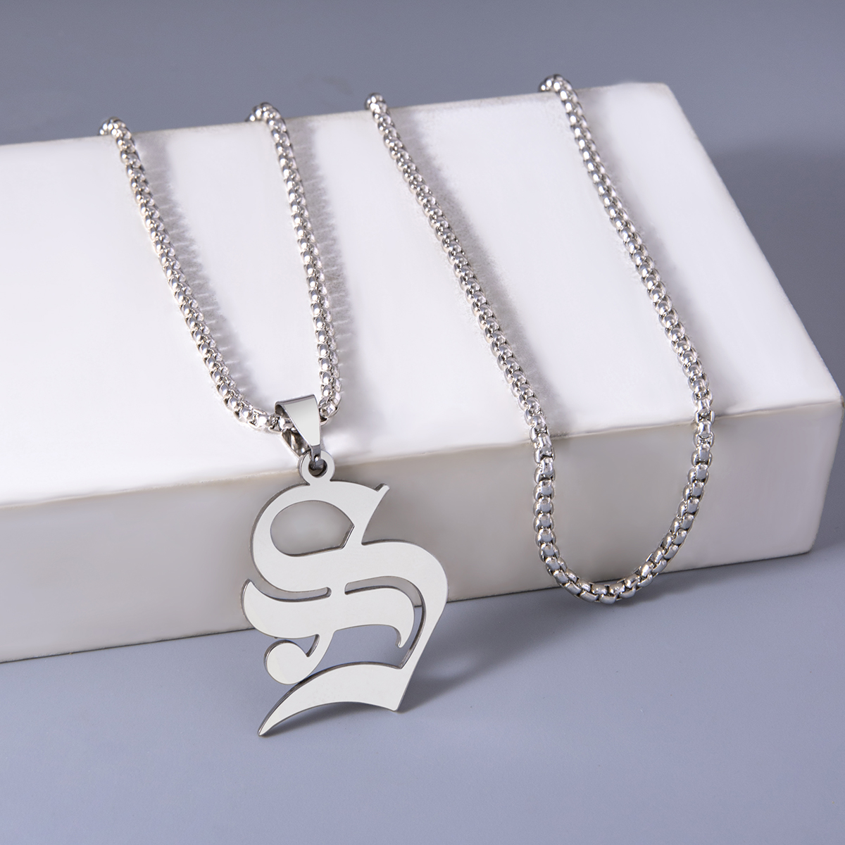 Gothic Letter Stainless Steel Necklace Plating Stainless Steel Necklaces display picture 2