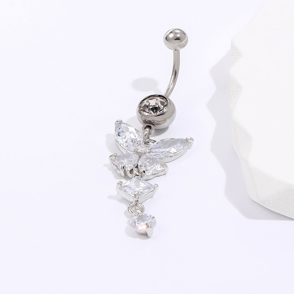 Fashion Silvery Flower Shape Copper Inlaid Zircon Bellybutton Ring display picture 1