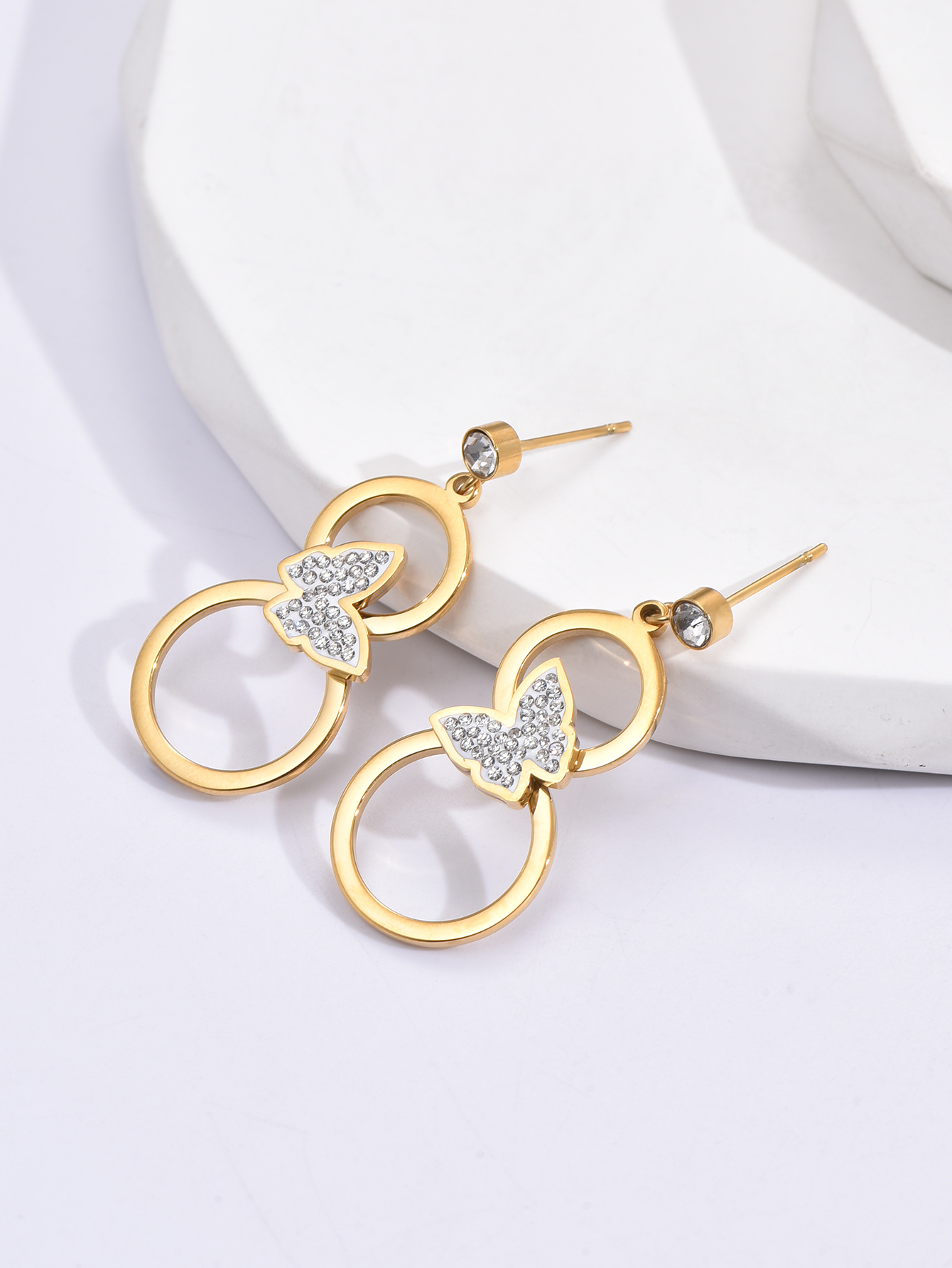 1 Pair Fashion Butterfly Hollow Out Inlay 304 Stainless Steel Rhinestones 14K Gold Plated Earrings display picture 1