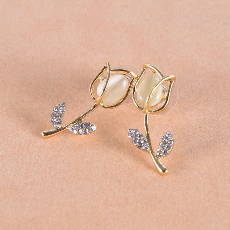 Fashion Flower Alloy Plating Diamond Artificial Diamond Ear Studs 1 Pair display picture 3