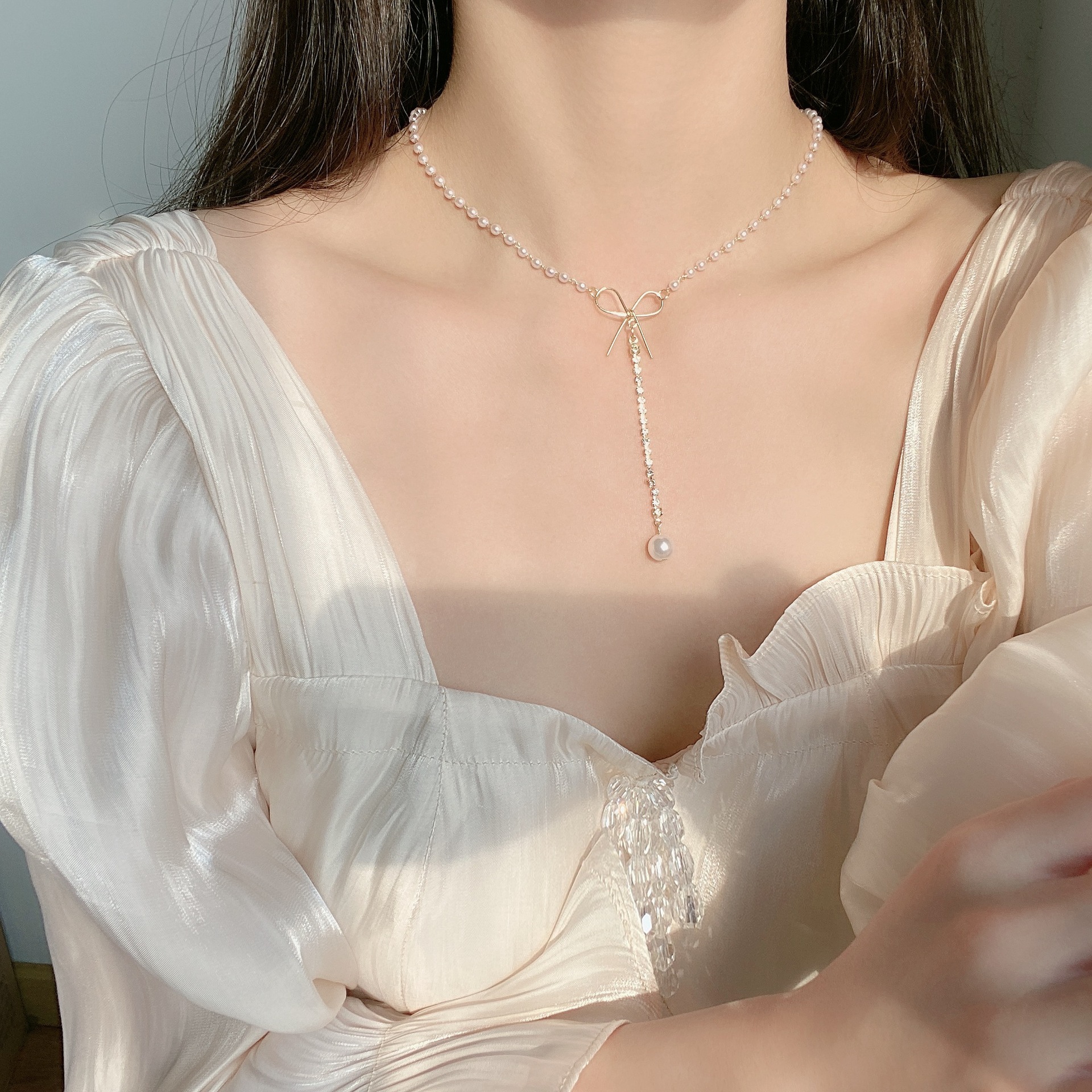 Dulce Nudo De Lazo Plateado Diamantes De Imitación Artificiales Collar Colgante 1 Pieza display picture 4