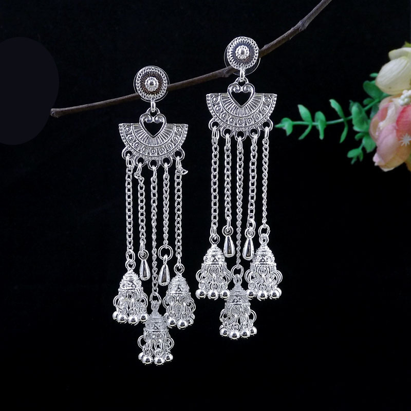 Women's Retro Ethnic Style Bohemian Tassel Alloy No Inlaid Ear Studs Drop Earrings display picture 3