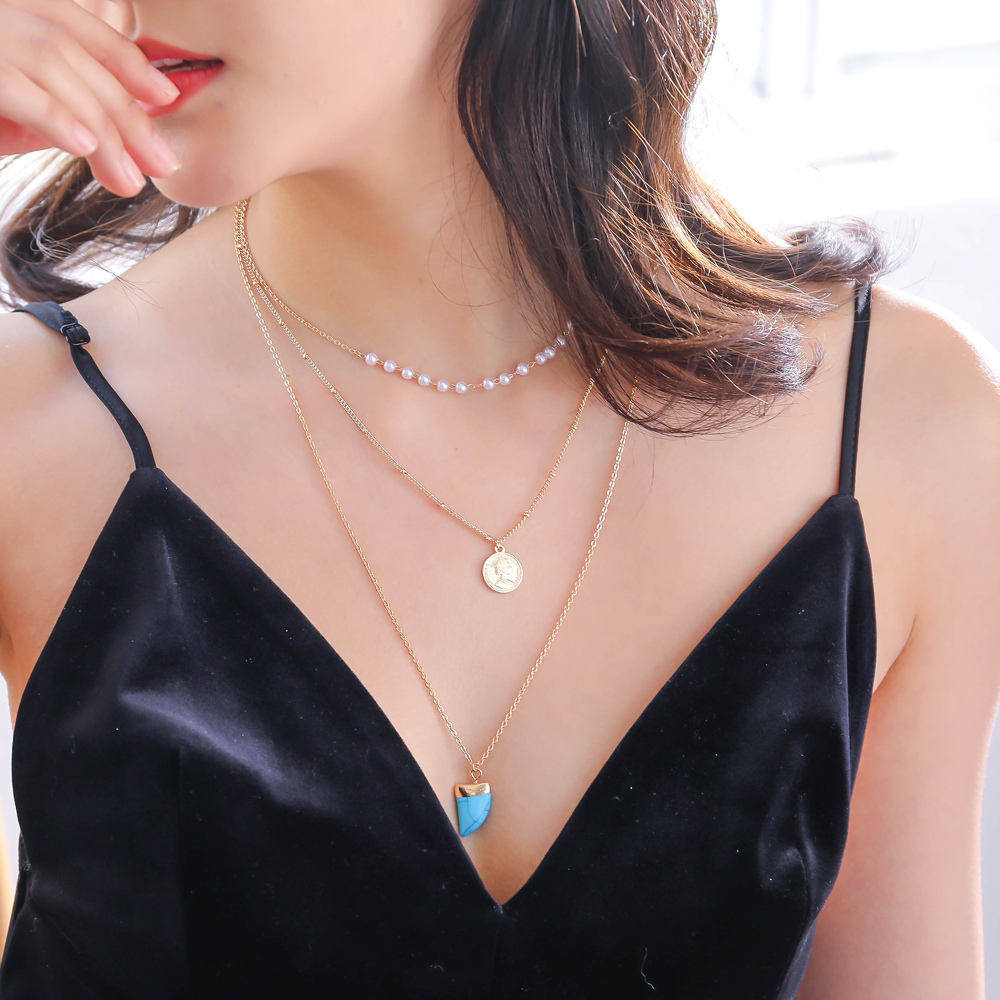 Fashion Retro Multi-layer Women's Turquoise Horn Shape Pendant  Alloy Necklace display picture 7