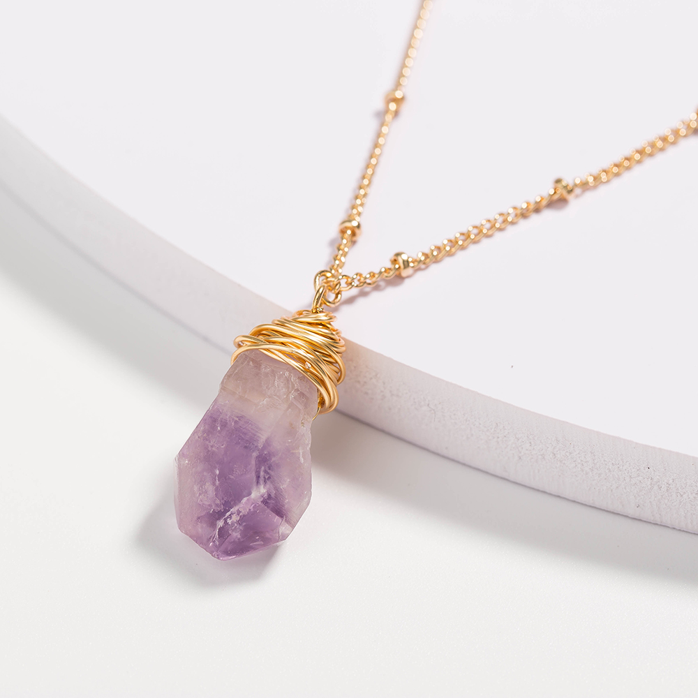 Simple Fashion Light Purple Natural Stone Pendant Multi-layer Alloy Necklace display picture 2