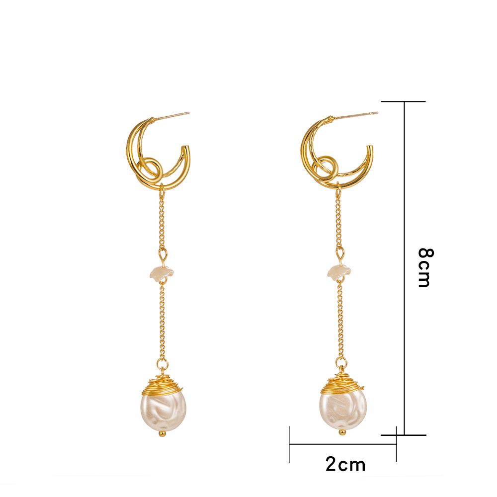 Fashion Creative Moon Ear Hook Long Natural Freshwater Pearl Alloy Earrings display picture 1