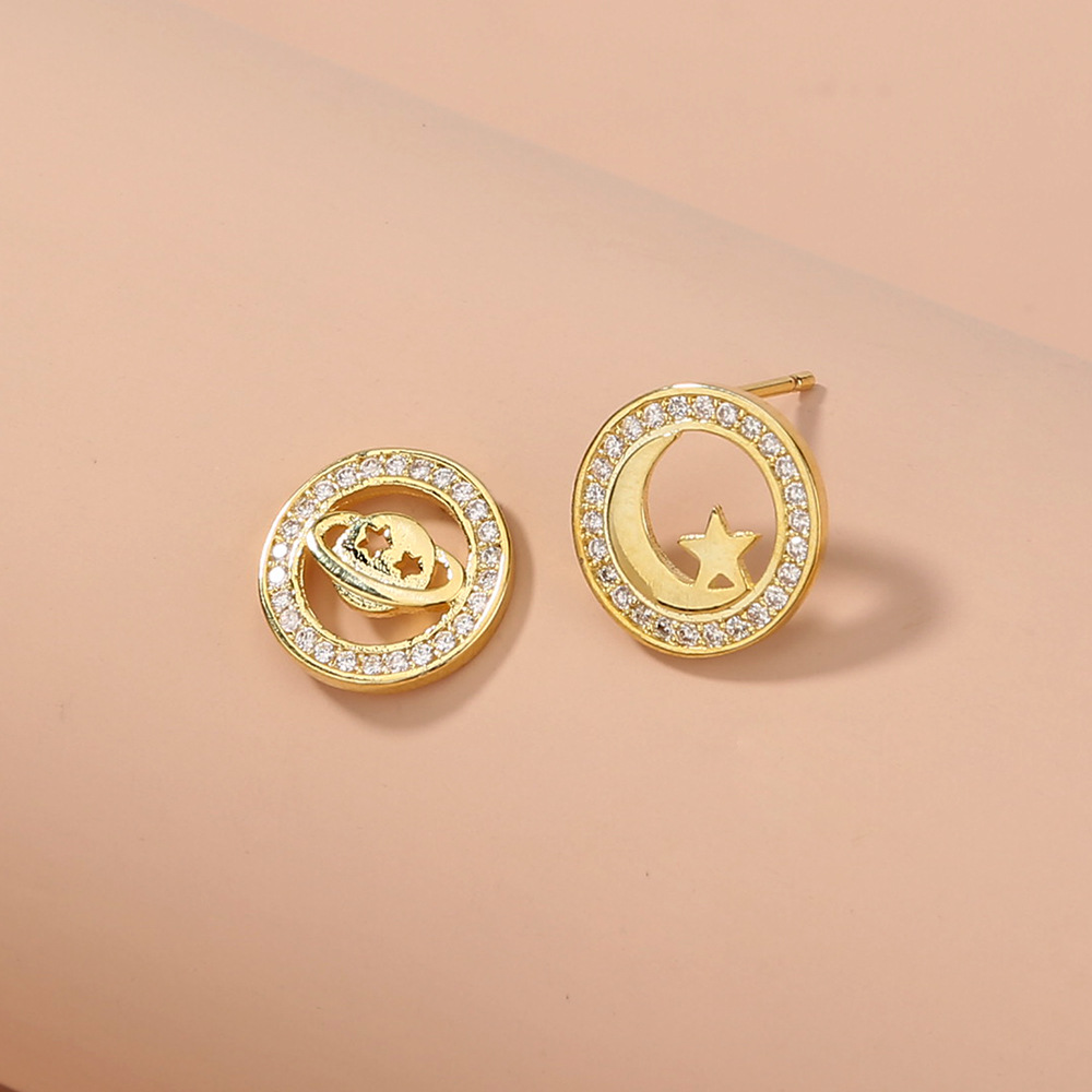 Fashion Star Moon Alloy Plating Inlay Diamonds Ear Studs display picture 2
