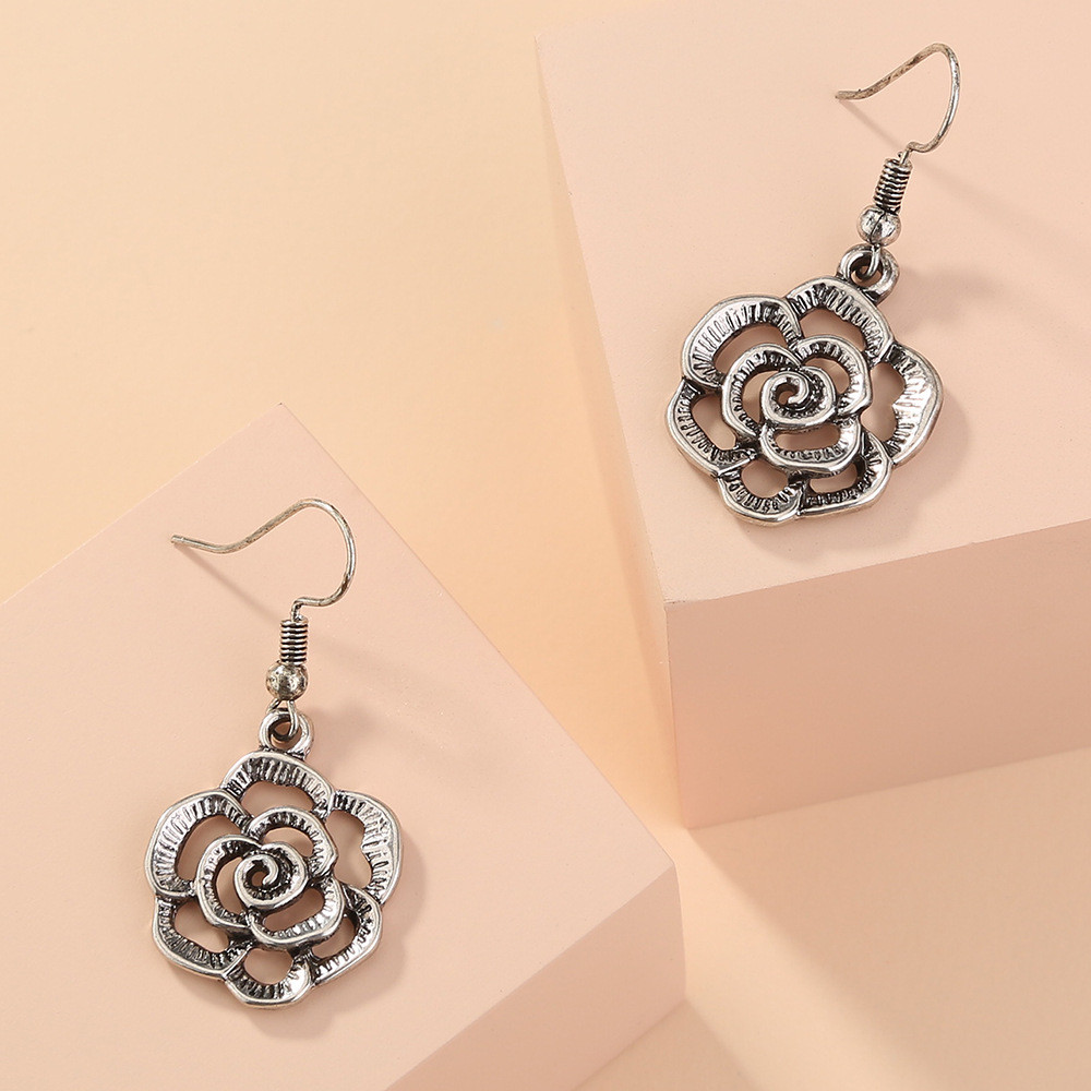 Wholesale Jewelry 1 Pair Retro Leaves Rose Alloy Earrings display picture 1