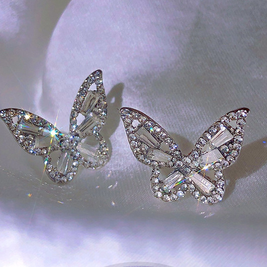 Como La Imagen Moda Mariposa Embutido Aleación Diamantes De Imitación Pendientes display picture 10
