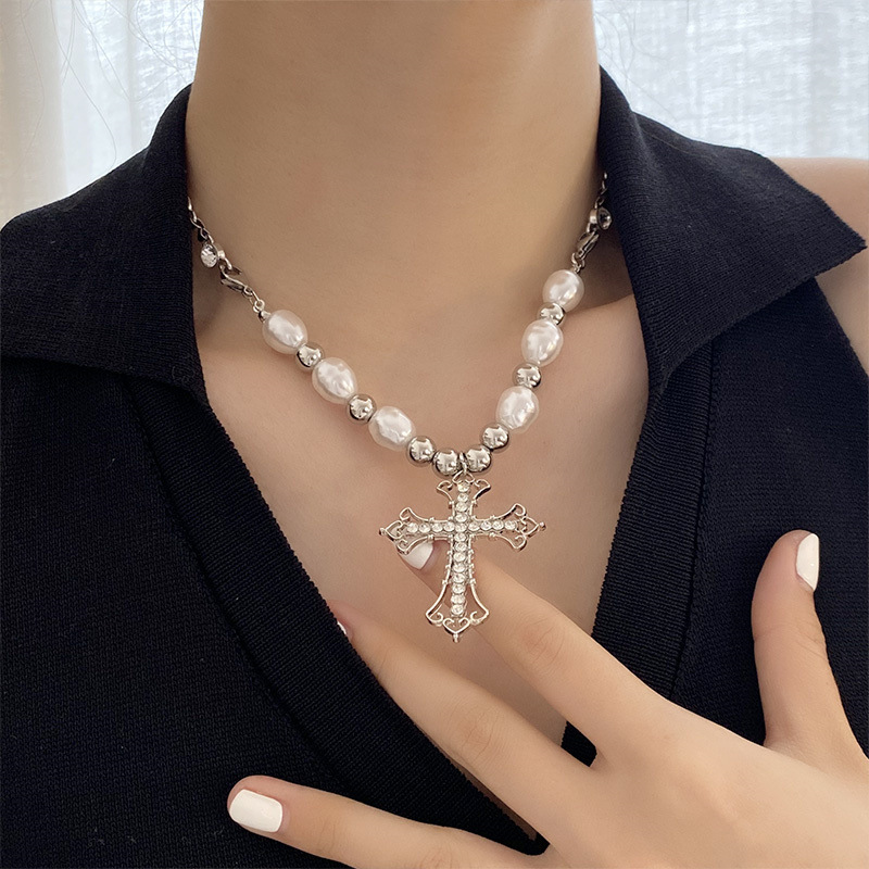 Fashion Cross Pearl Imitation Pearl Steel Aluminum-Magnesium Alloy Women'S Necklace display picture 5