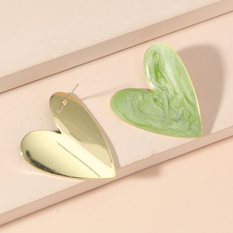 Fashion Creative Simple Big Green Heart Shape Dripping Alloy Ear Stud Earrings display picture 3