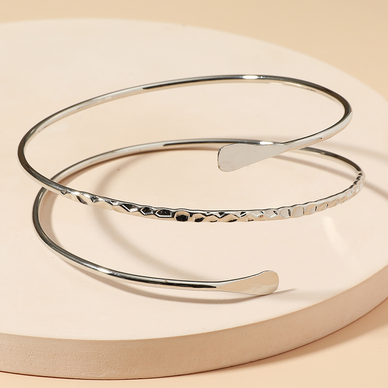 New Fashion Creative Winding Armband Spiral Geometric Metal Bracelet display picture 5