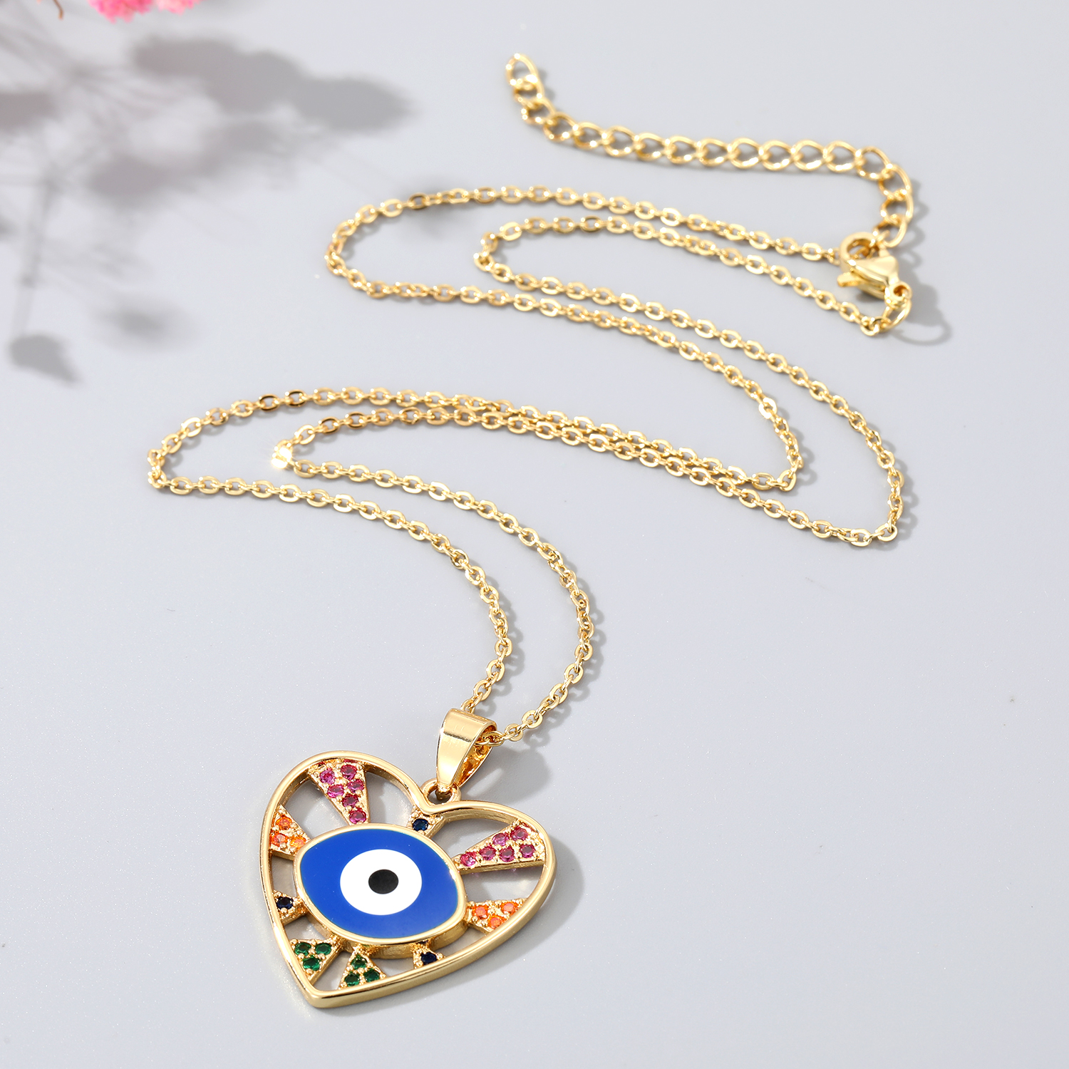 Women's Vintage Style Devil's Eye Heart Shape Copper Necklace Inlaid Zircon Zircon Necklaces display picture 5
