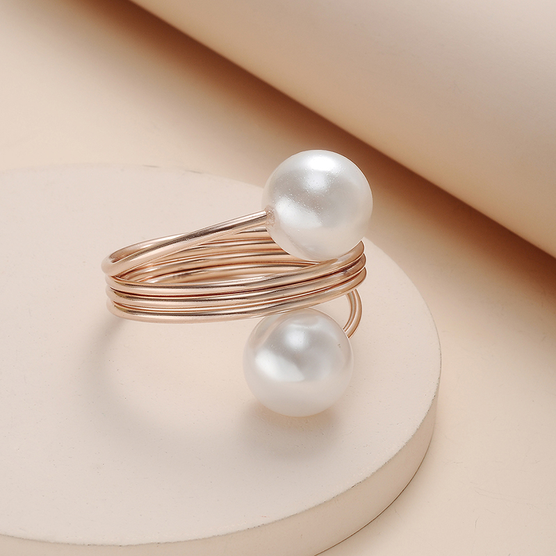 Simple Napkin Ring Napkin Ring Pearl Spiral Napkin Ring Scarf Buckle display picture 7