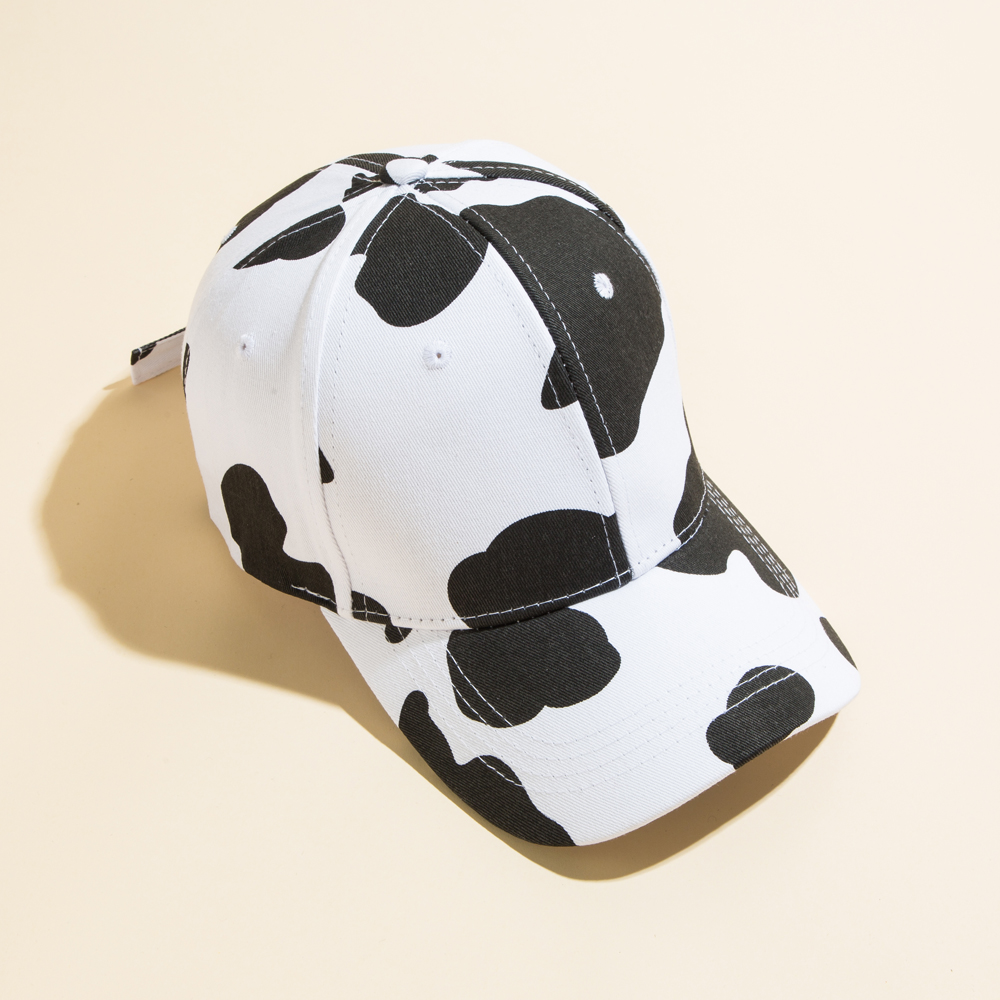 Unisex Casual Cow Pattern Polyester Baseball Cap display picture 3