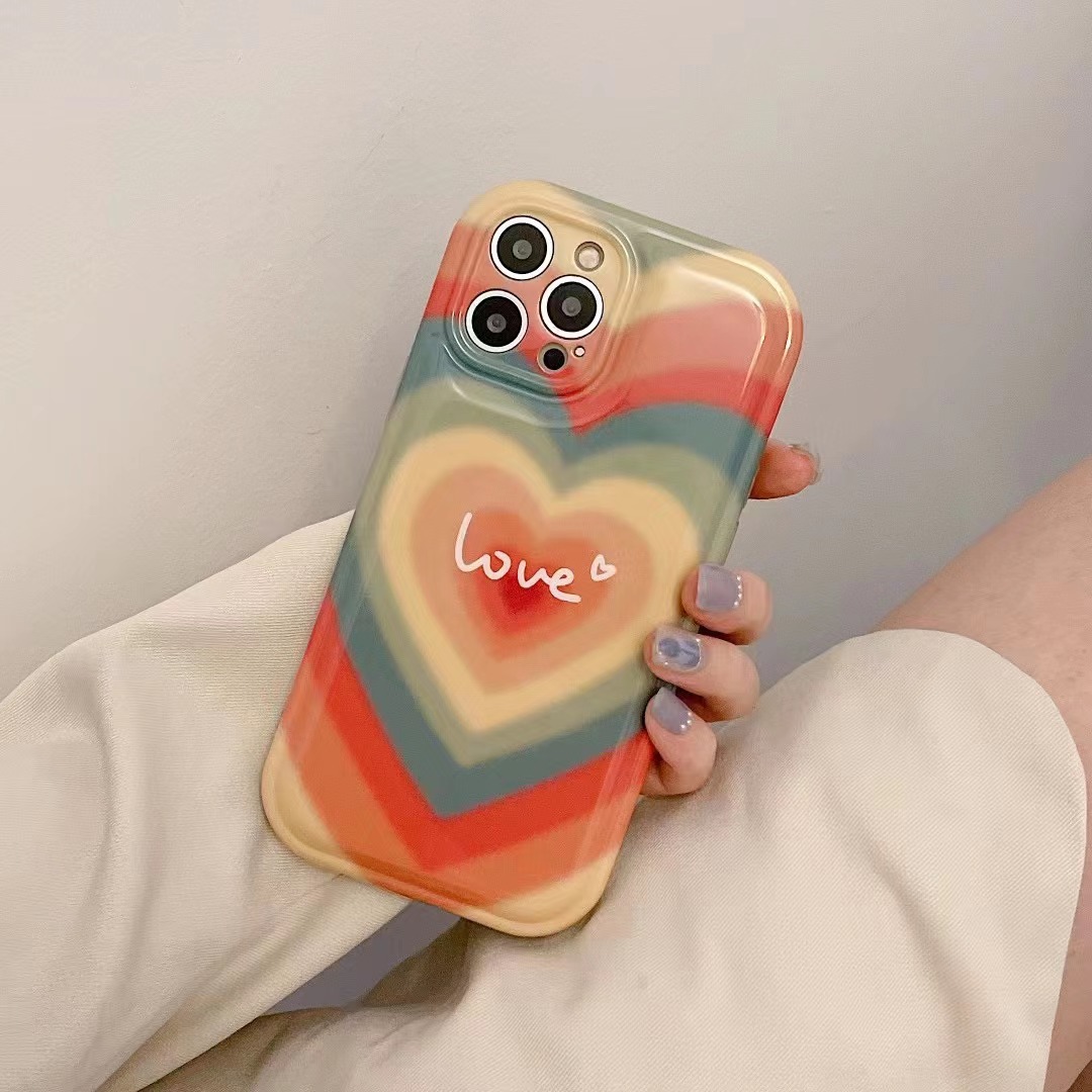 Simple Fashion Rainbow Gradient Heart Iphone13promax Phone Case display picture 2
