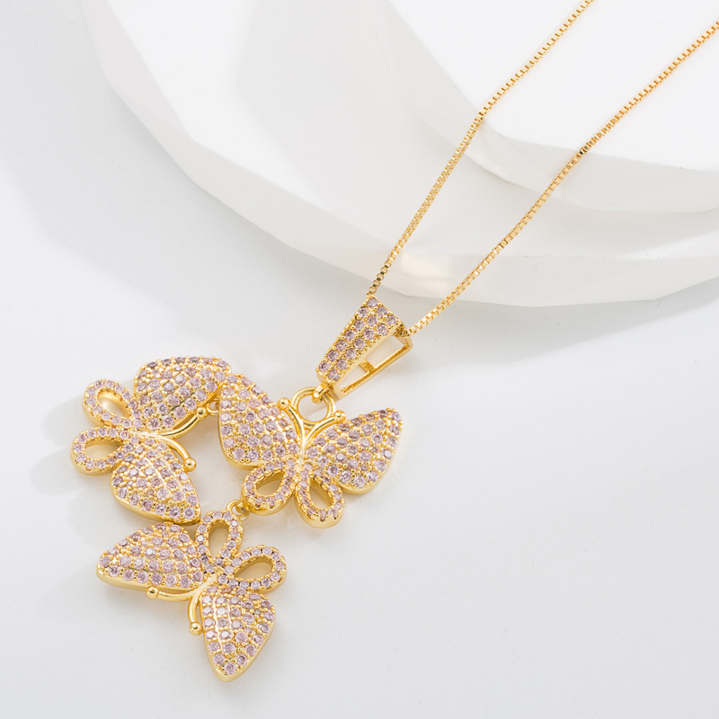 New Fashion Creative Inlaid Zircon Butterfly Wings Necklace display picture 3